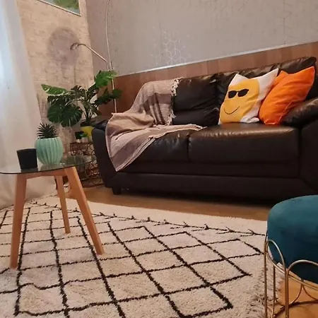 Cozy Close To Airport شقة Ponta Delgada