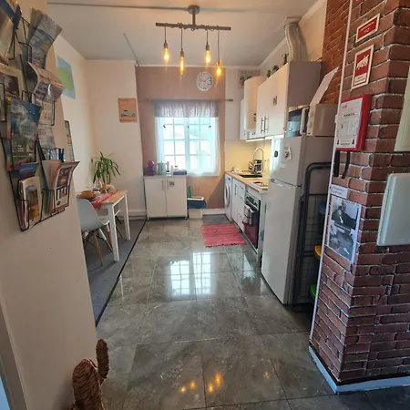 Cozy Close To Airport Apartamento