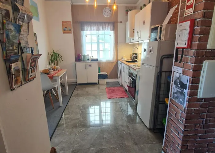 Cozy Close To Airport Appartement